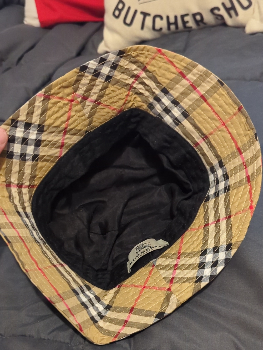 Authentic Burberry Nova Check Plaid Bucket Hat Unisex - Picture 4 of 4